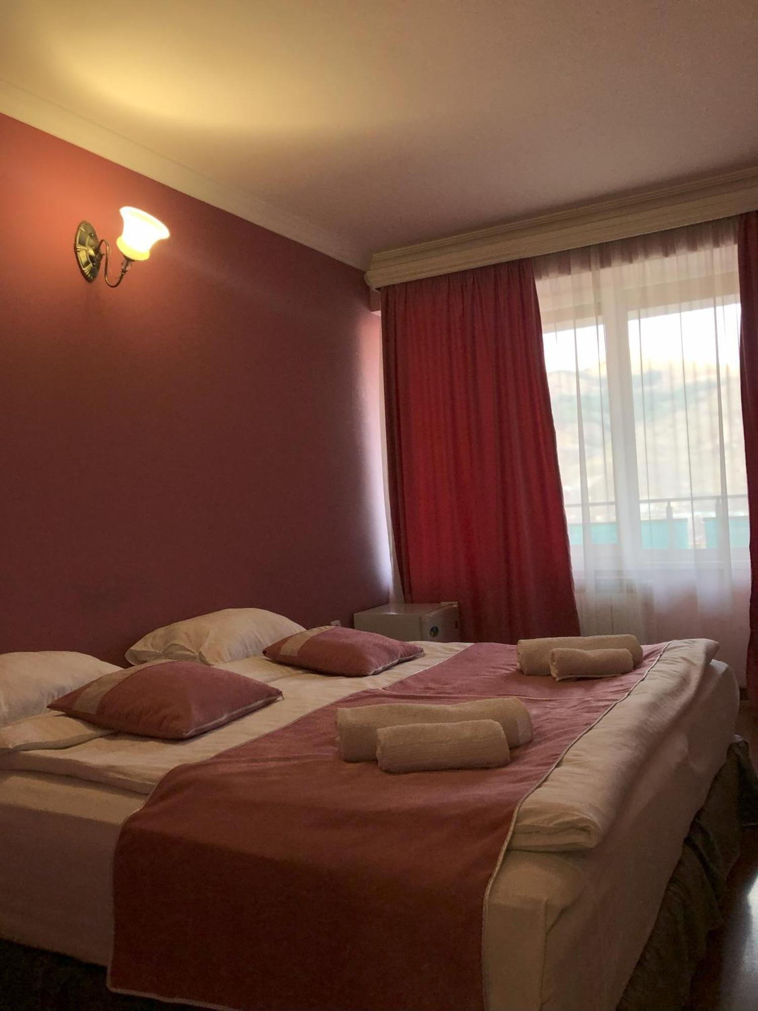 Goris Hotel Exterior foto